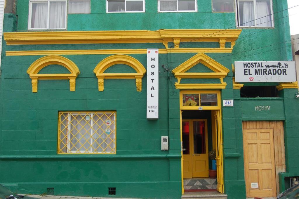 Hostal El Mirador Punta Arenas Exterior photo