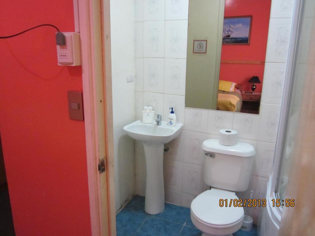 Hostal El Mirador Punta Arenas Exterior photo
